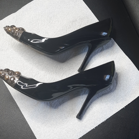 Authentic Louise Vuitton heels - Picture 4 of 6